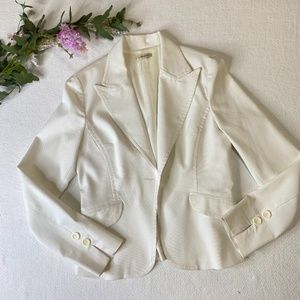 V Generation Cream Blazer Size M